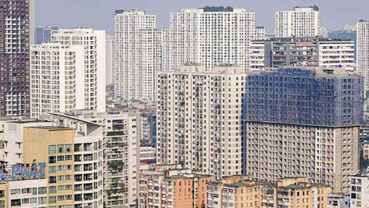 Real estate leads recovery on internal economic strength